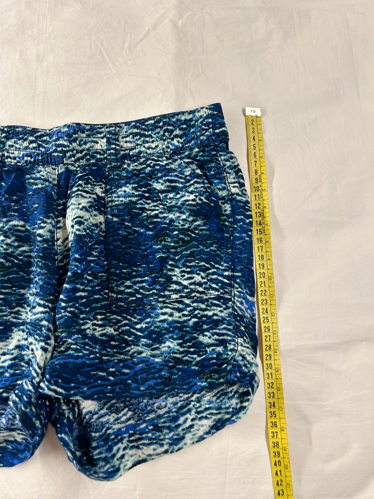 Blauw marine kort rokje met hoge taille en vintage motief Yessica – photo 3